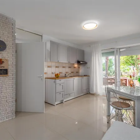 Modern Zen With Private Garden * Porec