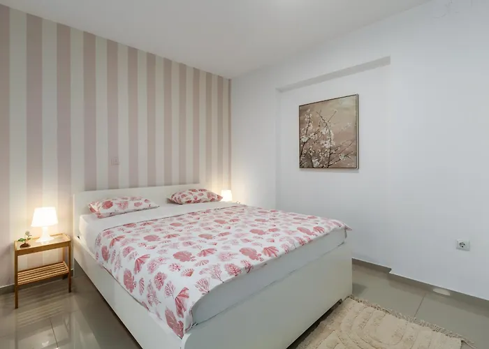 Apartman Modern Zen With Private Garden *