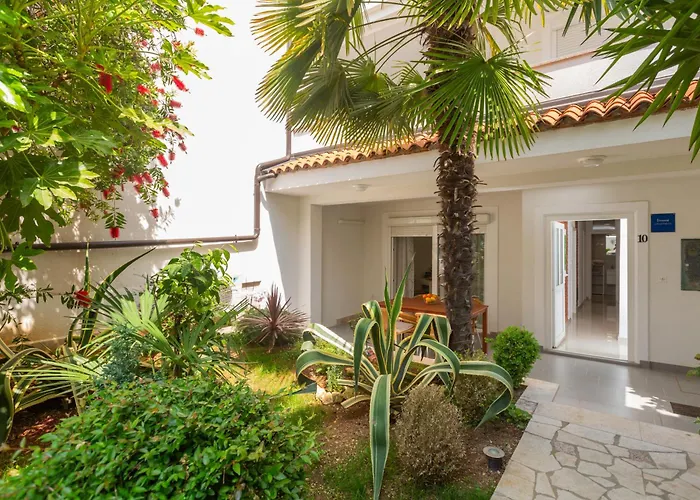 Apartman Modern Zen With Private Garden